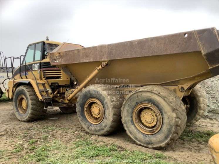 Caterpillar 725